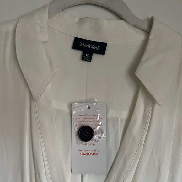 ModCloth Retro Daisy Shirt Dress - 10 - Picture 2 of 5